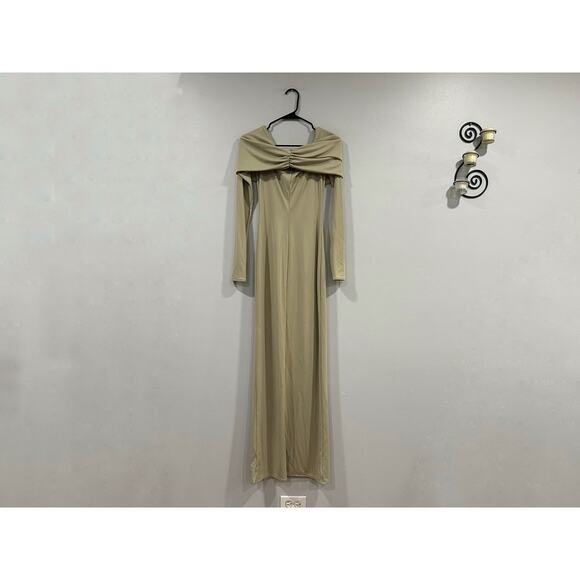 Helsa Matte Jersey Off Shoulder Maxi Dress Medium M Elm NEW - Picture 8 of 9